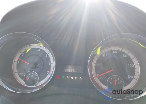 2016 Dodge Grand Caravan Sxt z USA, uszkodzony, nr VIN 2C4RDGCG7GR262191